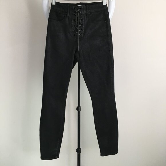 NWOT GOOD AMERICAN 5 Pocket Coated Black Wash Lace Up Front Skinny Jeans - Picture 1 of 8